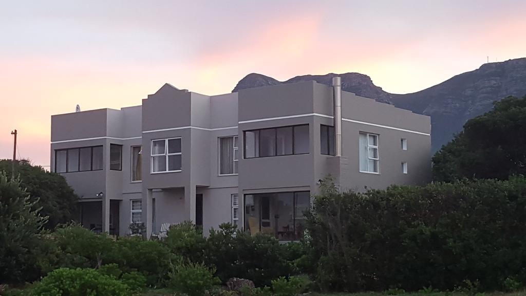 הרמנוס Strandloper Apartments מראה חיצוני תמונה