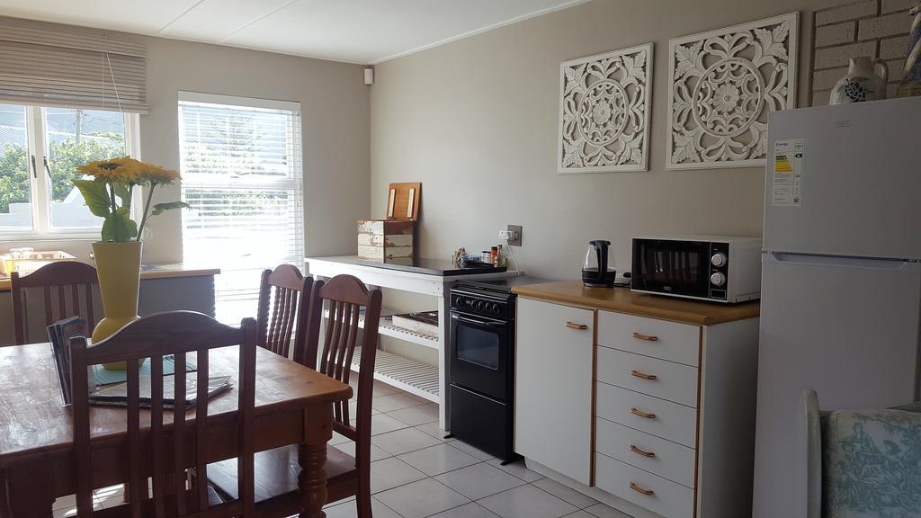 הרמנוס Strandloper Apartments מראה חיצוני תמונה